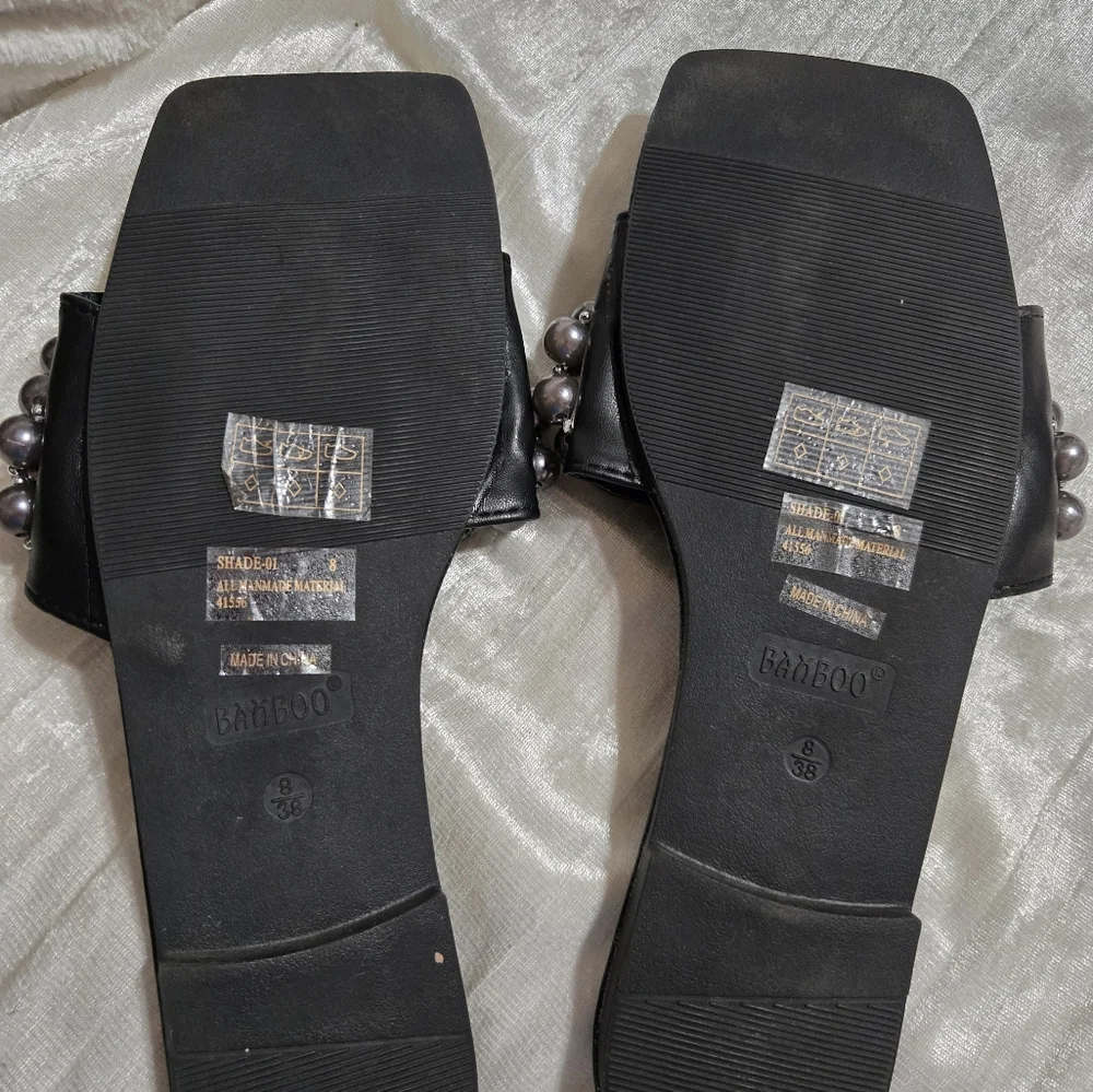 Bamboo Black Pearl Embellished Sandals NWT